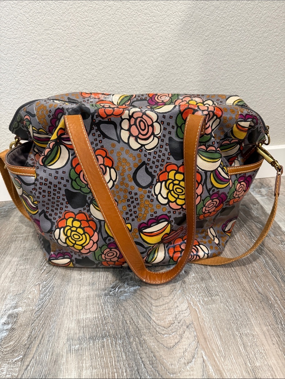 Fossil key per luggage Tote Bag with Tan Handles removable crossbody strap